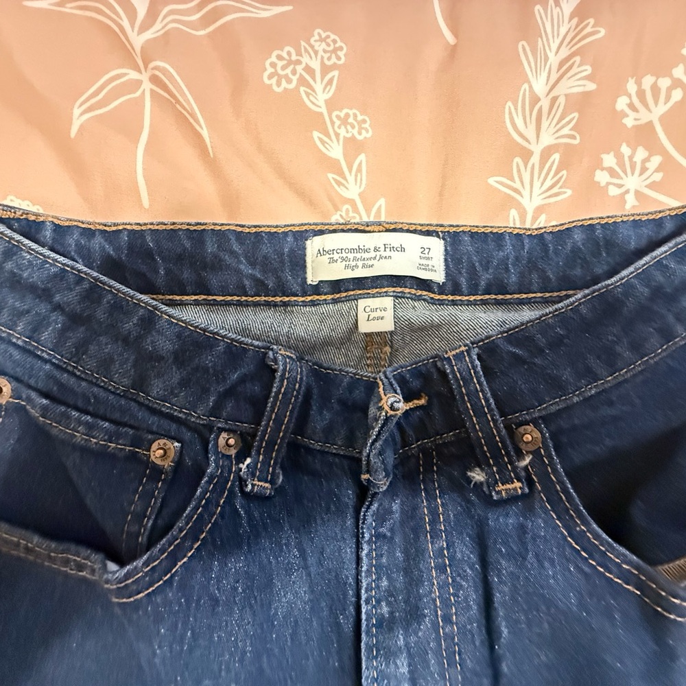 Abercrombie & Fitch Men's Dark Blue Relaxed Jeans